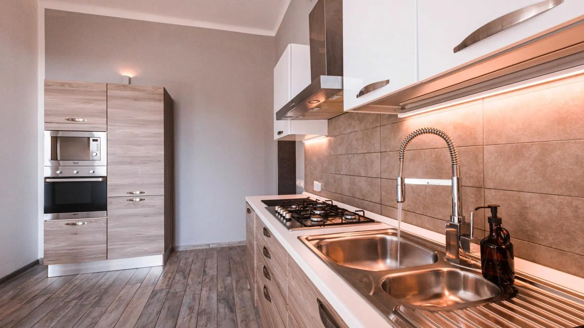 Ferienwohnung 2' Tortona - Navigli, Casa Atelier Ponti Mailand